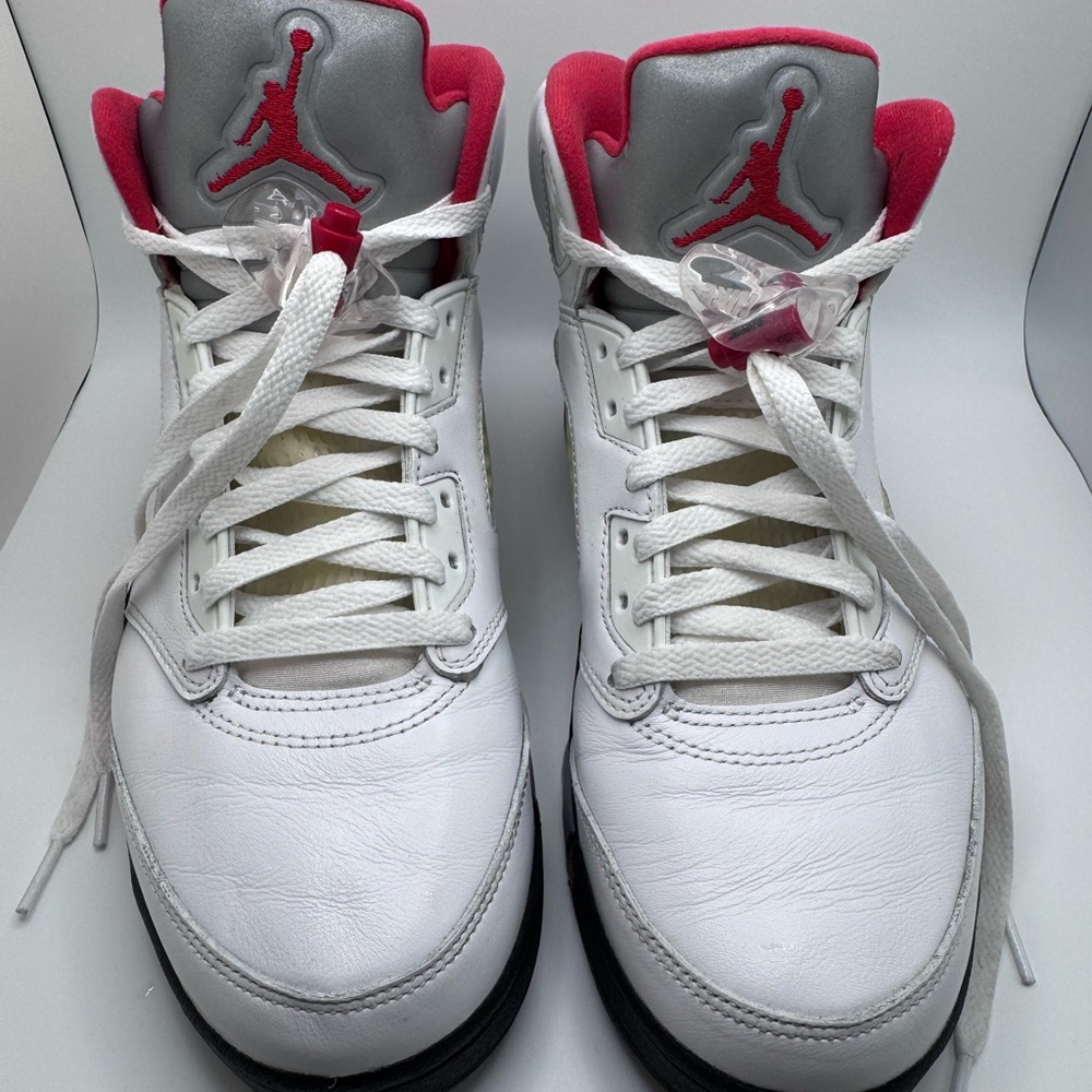 Nike White and Red Sneakers Classic High-Top Design